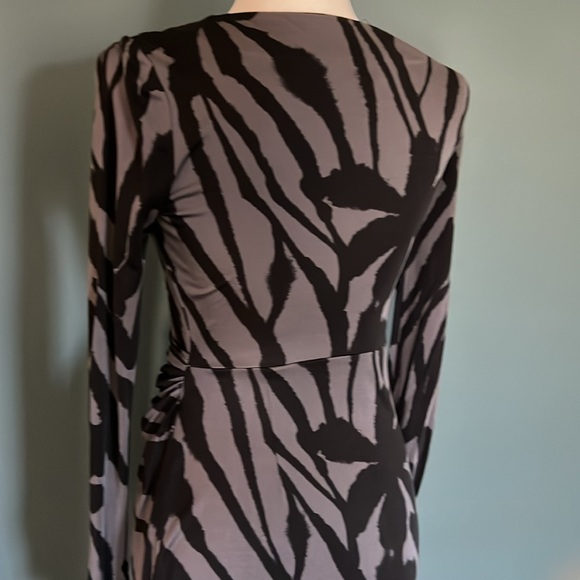 Tory Burch - Silk Dress - Size small - Picture 5 of 9